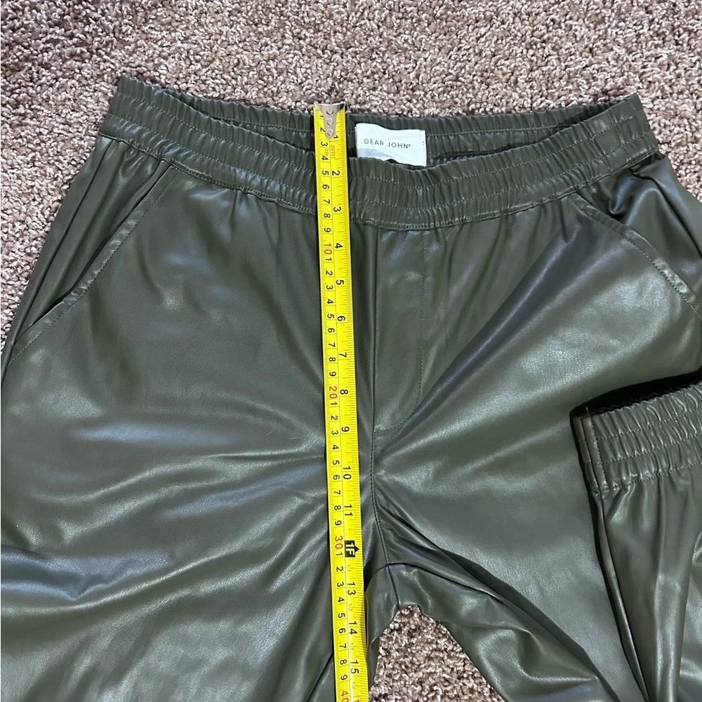 Dear John Olive Green Faux Leather Jogger‎ Pants Women’s Size M Pull On